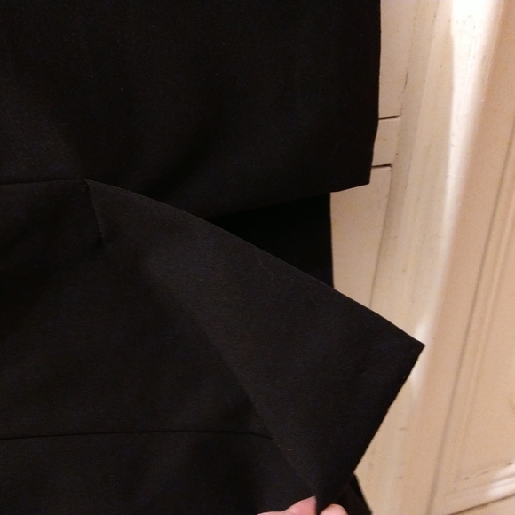 Michael Kors black skirt Sz 6 - Picture 5 of 8